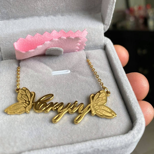 Personalized-Name-Butterfly-Pendant-Necklace-Gold-Nameplate-Gift-Jewelry-Gift-For-Her