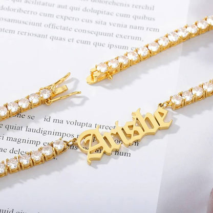custom-white-crystal-name-necklace-for-women-gold