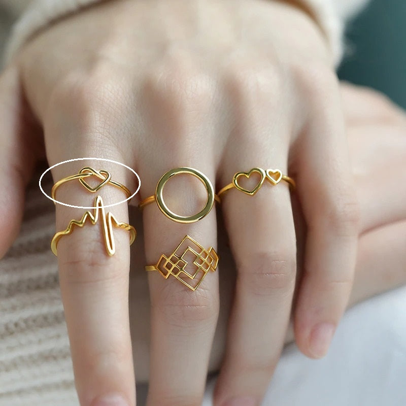 Simple Infinity Heart Knot Ring jewelry for women in gold with Free shipping - Simply Bo
